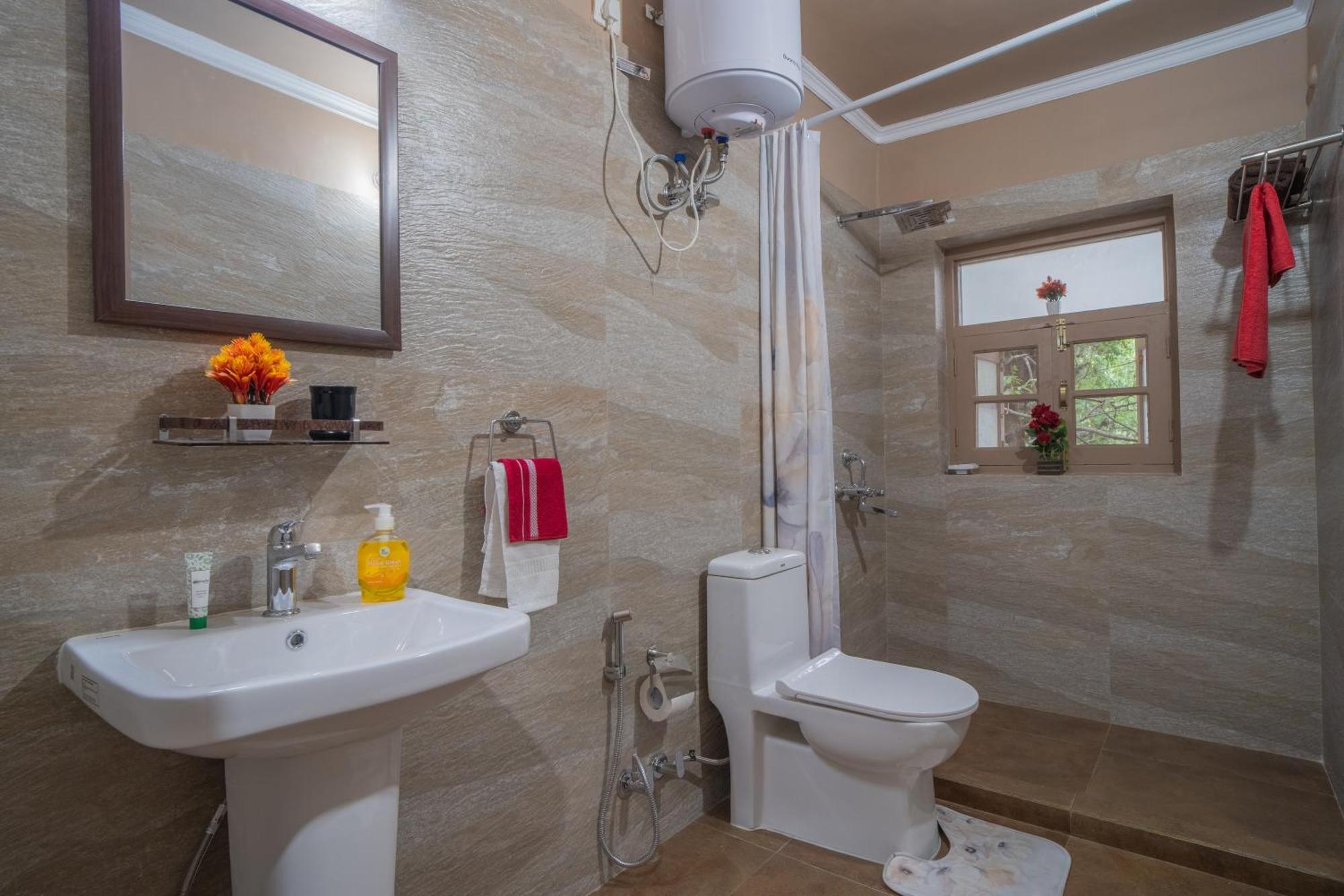 Vienna Forest Villa ناينيتال المظهر الخارجي الصورة